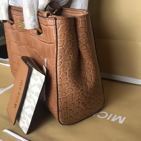 💕🌸mk Satchel set💕Kellen crossbody - Picture 2 of 8